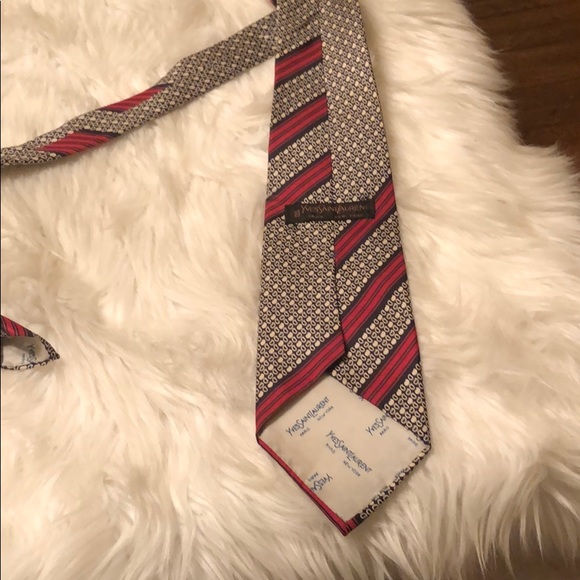 Yves Saint Laurent Men’s Silk Tie - Picture 6 of 8